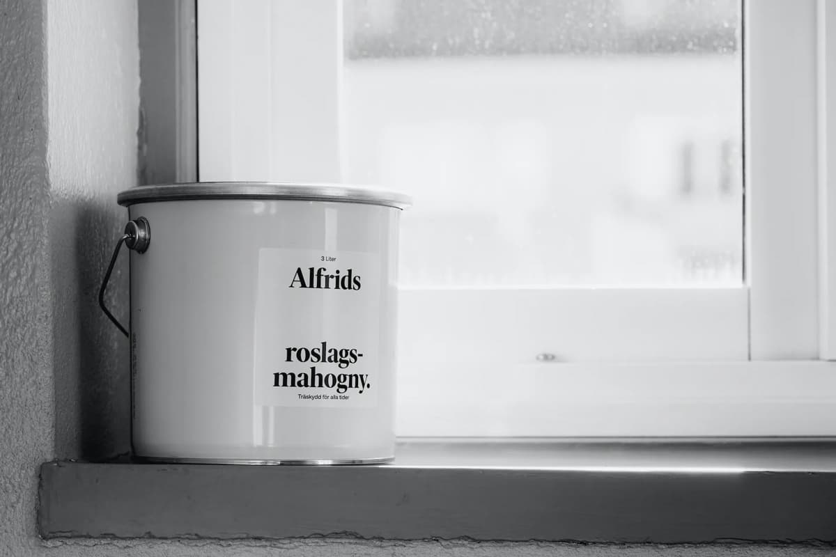 https://www.vaggmaterial.se/media/uaklepvz/alfrids_roslagsmahogny.jpg